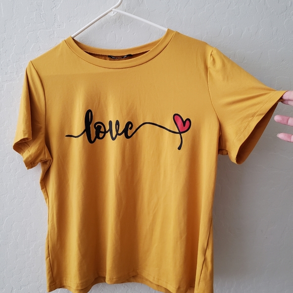 Love T-shirt - Picture 3 of 6